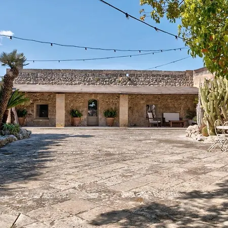 Masseria Abbracciavento - Le * Tricase